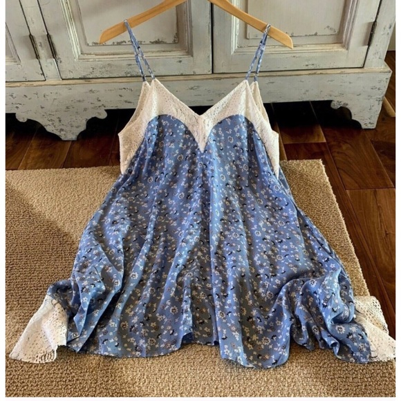 Dresses & Skirts - NWT Bohemian Floral Layering Tank / Dress Sz S